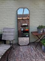 Spiegel met koper omkadering, Ophalen