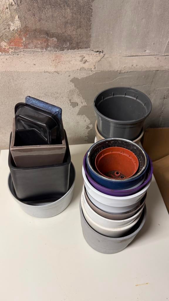 Een aantal van verschilende bloempotten, gratis, Ophalen, Zo goed als nieuw