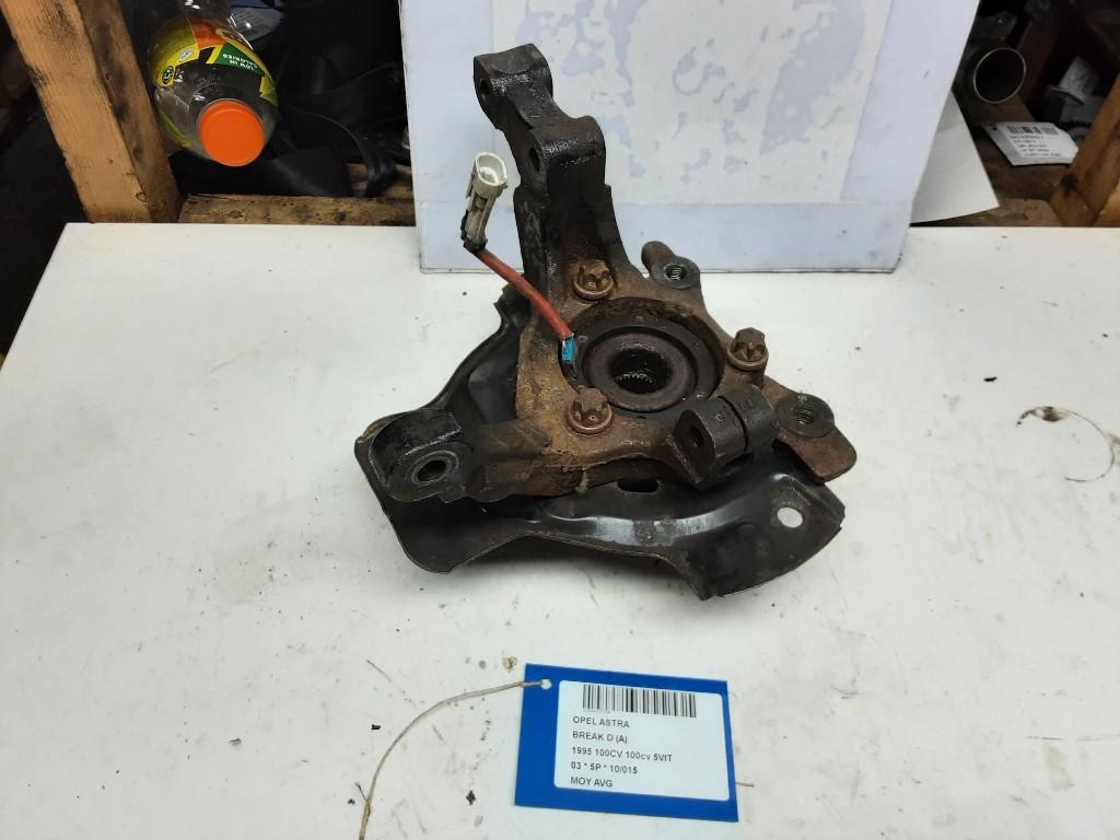 MOYEU DE ROUE AVANT GAUCHE Opel Astra G Caravan (F35), Utilisé, Rue de l'Espoir 34 34
4030  GRIVEGNÉE, BE, Info@Collignon.be, Opel