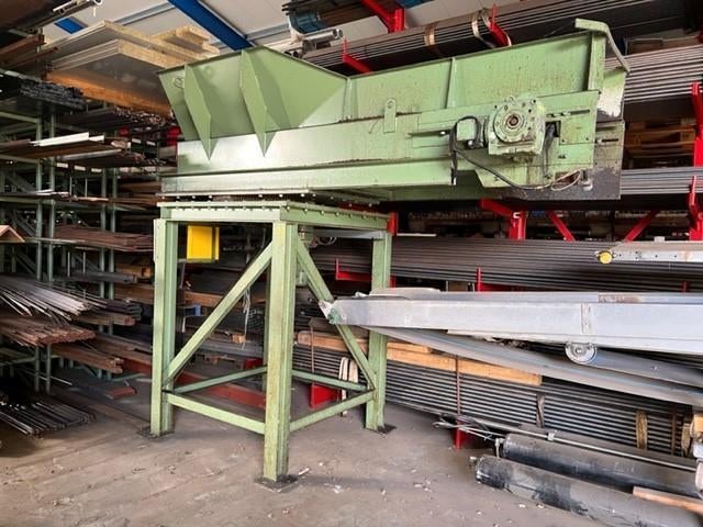 2046. Draaibare spanenband / transportband / container vul s, Ophalen, Gebruikt