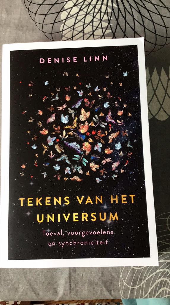 Teken van het universum, boek Denis Lynn, Livres, Ésotérisme & Spiritualité, Enlèvement ou Envoi, Comme neuf, Spiritualité en général