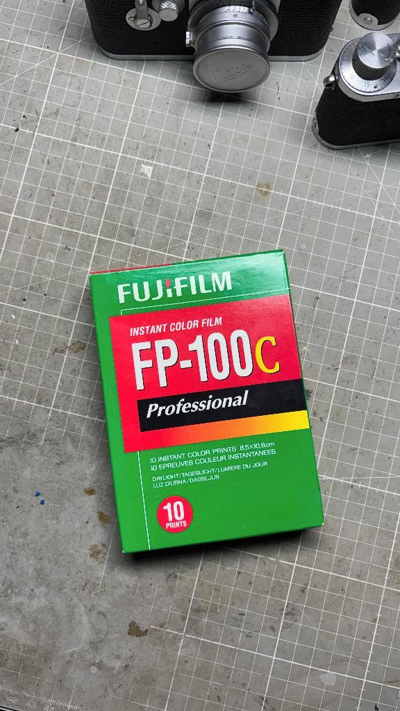 10x Fujifilm FP-100C instant film, Audio, Tv en Foto, Fotocamera's Analoog, Nieuw, Polaroid, Polaroid, Ophalen of Verzenden