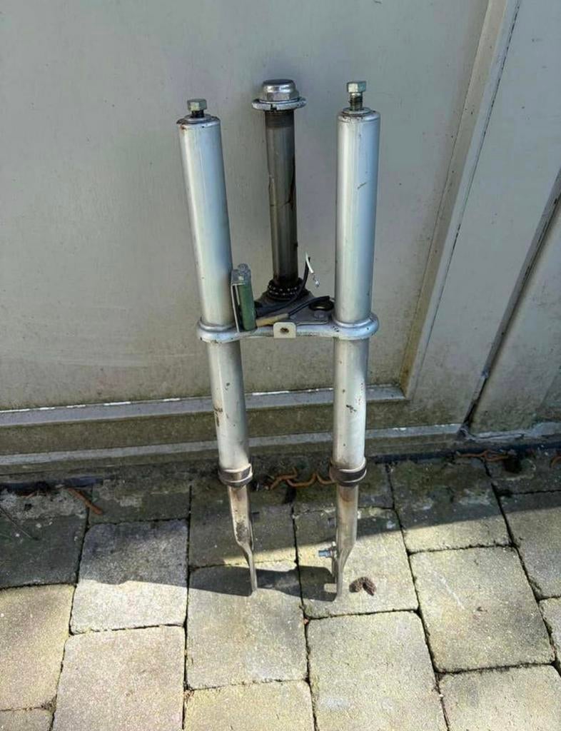 Honda Camino fourche sport Ori lak Met benen en lichtspoel, Fietsen en Brommers, Brommeronderdelen | Oldtimers, Ophalen of Verzenden