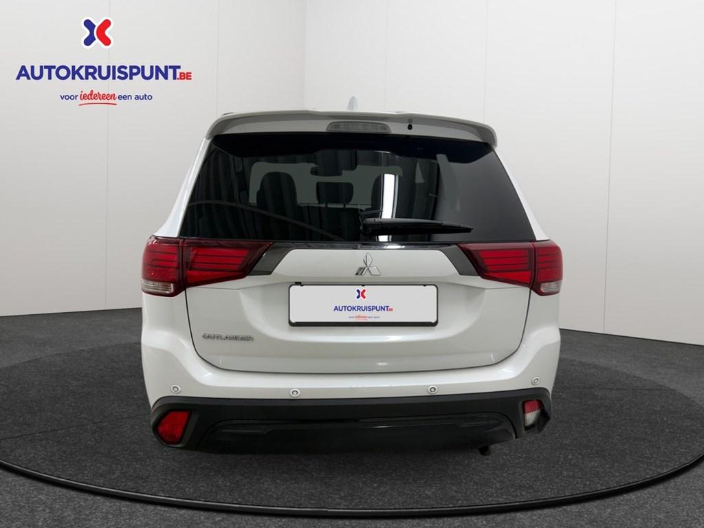 Mitsubishi Outlander 2.0 Blackline 2WD CVT (5pl) GPS Camera, Auto's, Mitsubishi, Automaat, Outlander, Wit, 5 zetels