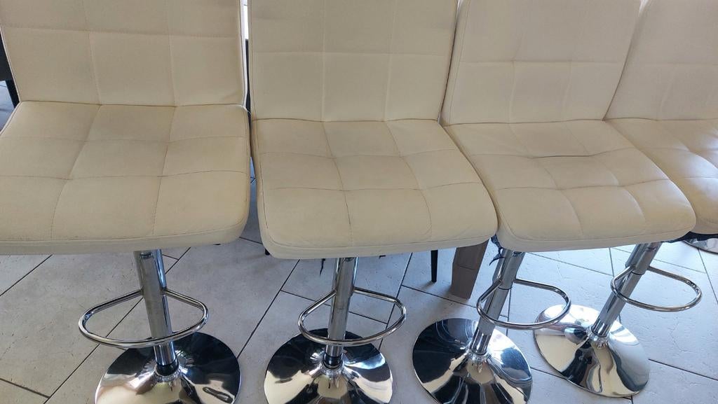 6 barstoelen beige,in hoogte verstelbaar, Ophalen