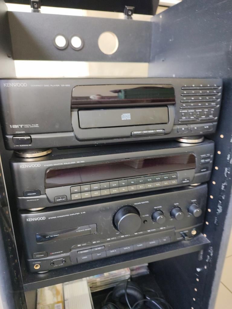 Ik zoek de tuner en cassettedeck van het merk Kenwood., Audio, Tv en Foto, Ophalen, Cassettedeck