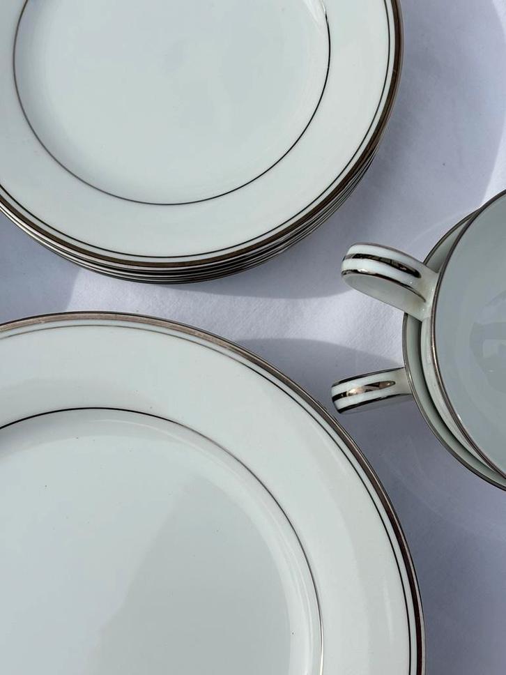 Service à thé Zylstra « Silver Ecstasy » en porcelaine fine, Maison & Meubles, Cuisine | Vaisselle, Comme neuf, Porcelaine, Enlèvement ou Envoi