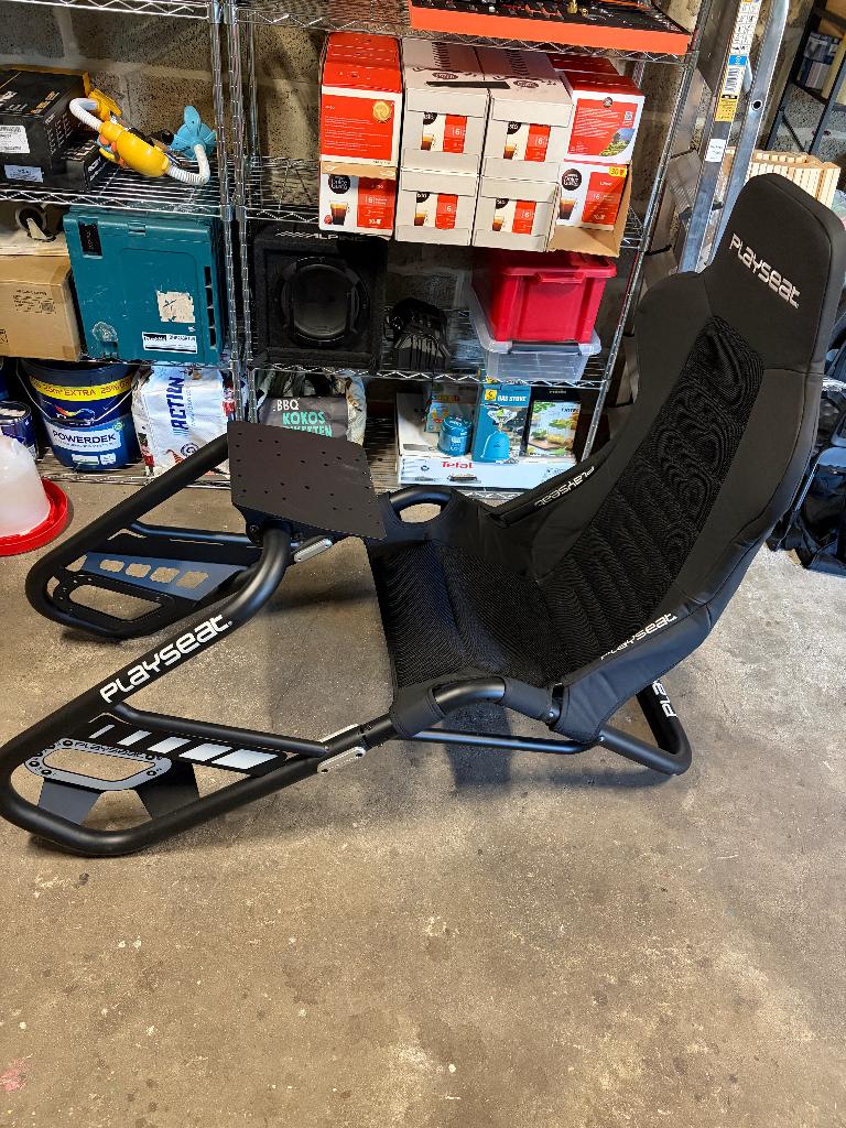 Complete Thrustmaster sim racing setup!, Games en Spelcomputers, Spelcomputers | Overige Accessoires, Zo goed als nieuw, Racestoel