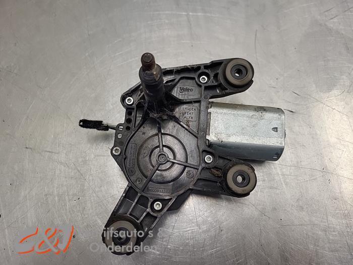 Moteur essuie-glace arrière d'un Opel Combo, Autos : Pièces & Accessoires, Vitres & Accessoires, Opel, Utilisé, 3 mois de garantie
