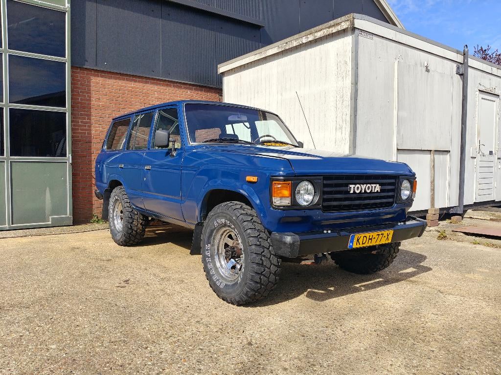 Toyota Landcruiser HJ60 1981 Oldtimer, Autos, Achat, Boîte manuelle, Attache-remorque, 5 portes