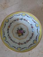 Sèvres.  Plat polychrome. État exceptionnel., Enlèvement