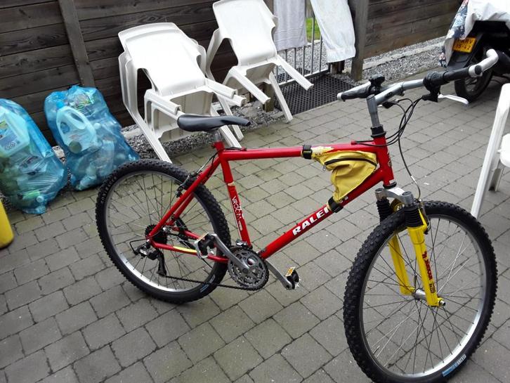 Sportheren fiets Raleigh 21, Fietsen en Brommers, Fietsen | Crossfietsen en BMX, Gebruikt, 24 inch of meer, Aluminium, V-brakes