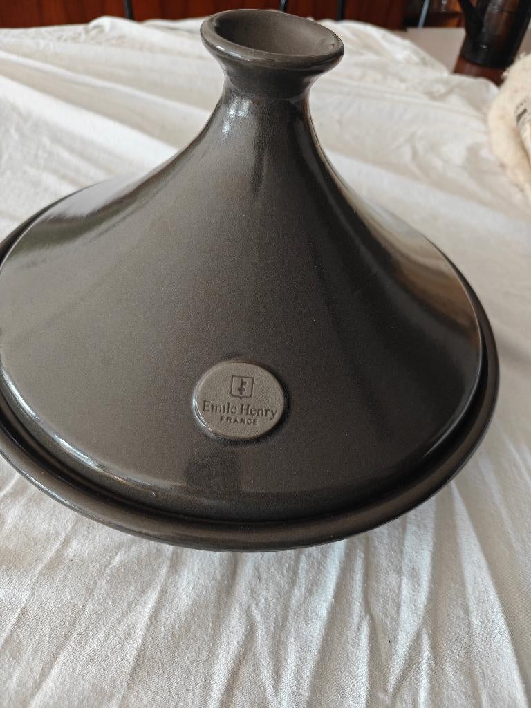 Plat à tajine Émile Henry, Enlèvement, Comme neuf, Autres matériaux, Casserole ou Cocotte-minute