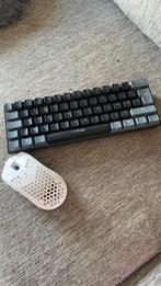 Gaming keybourd en muis met RGB en kabels, Informatique & Logiciels, Claviers, Enlèvement, Azerty, Comme neuf