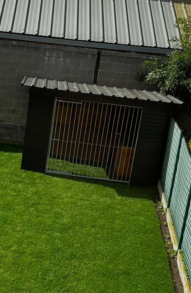 Parc pour chiens/niche, Animaux & Accessoires, Enlèvement, Comme neuf, Niche à chien