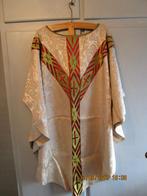 Kazuivel met stola, Ophalen