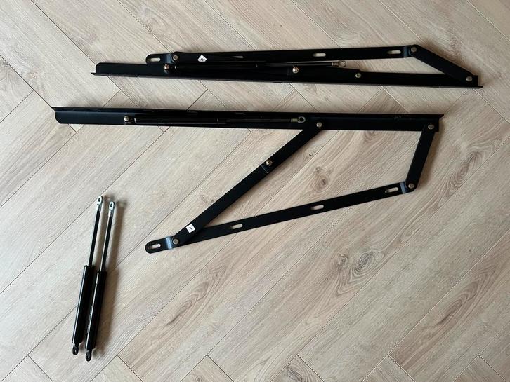 Nieuwe scharnieren en gasveren 750N voor bed caravan/camper, Audio, Tv en Foto, Televisiebeugels, Zo goed als nieuw, Ophalen