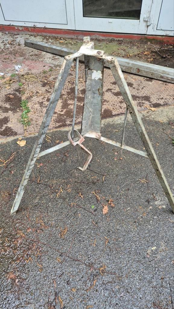 Driepikkel Voor Schoor  2stuks, Doe-het-zelf en Bouw, Steigers, Ophalen, Gebruikt, Overige typen