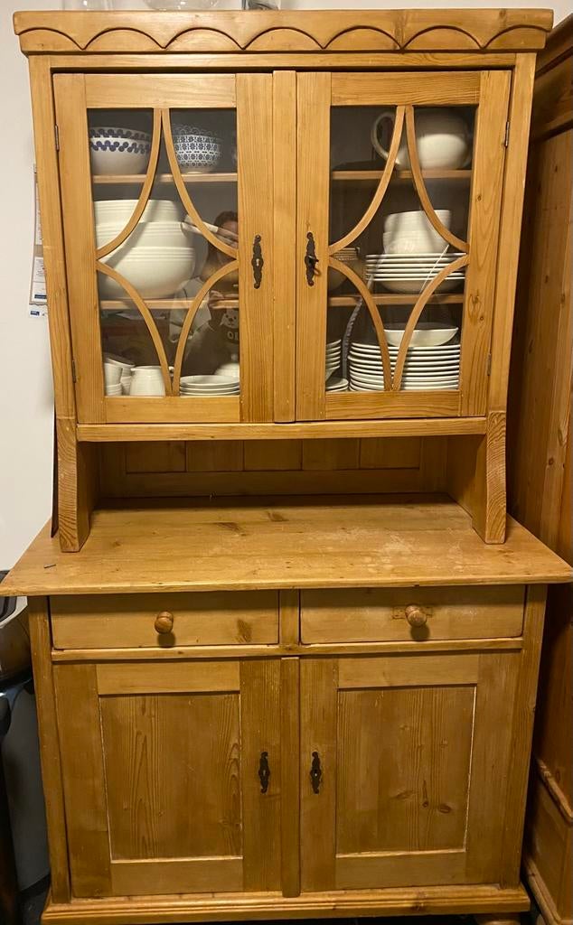Prachtige landelijke vitrinekast, Ophalen, Zo goed als nieuw