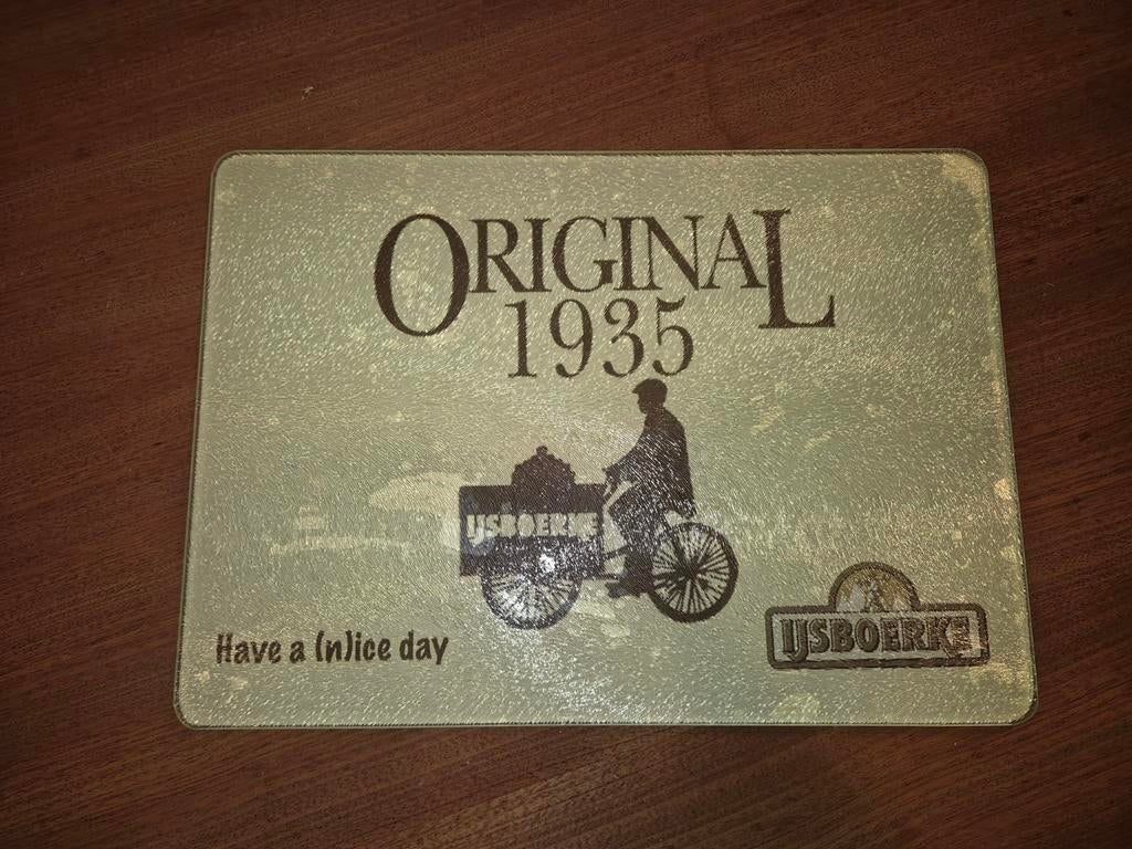 Ijsboerke glazen onderlegger vintage, Ophalen