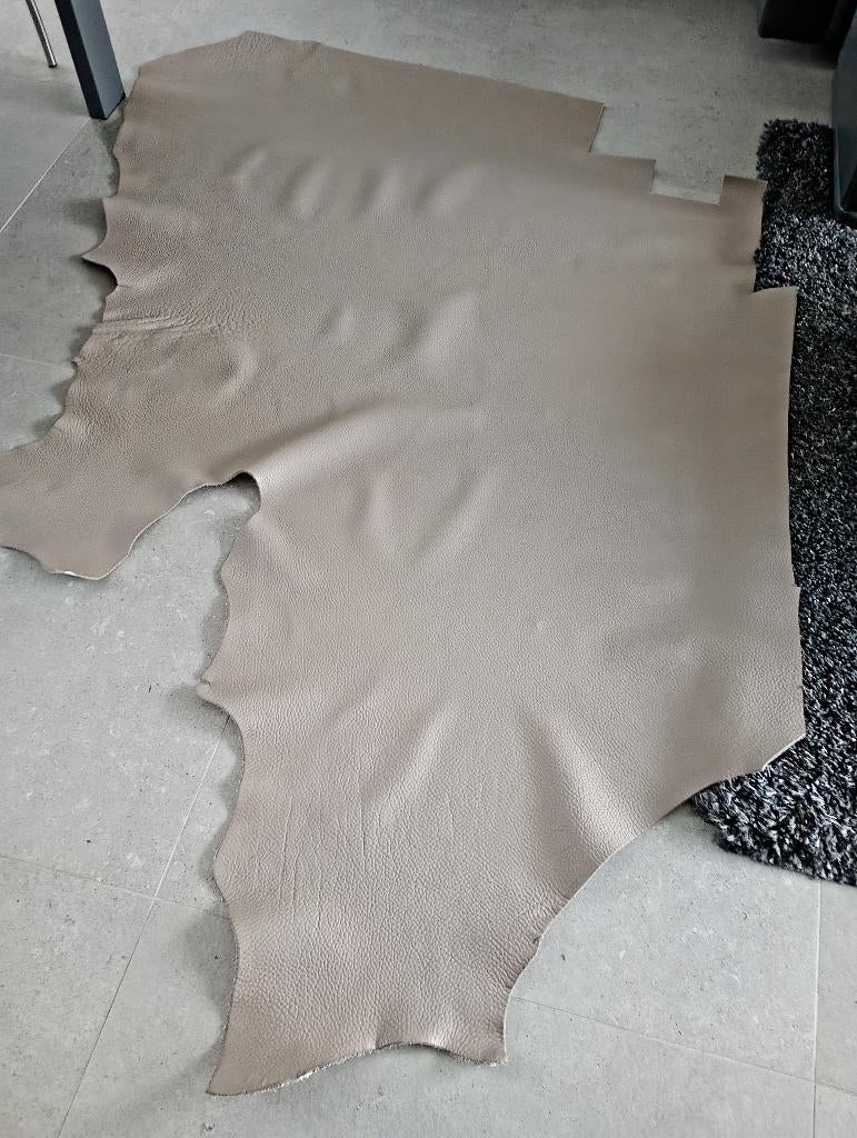 Extra dik buffelleder (kleur taupe ), Ophalen
