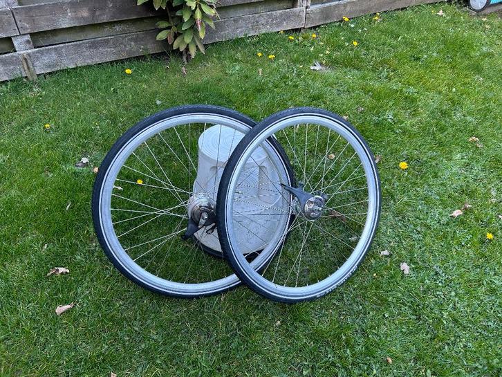 :Set Wielen 28 inch achterwiel 7 NEXUS versne. rollerbrake, Fietsen en Brommers, Fietsonderdelen, Gebruikt, Wiel, Aluminium, Ophalen of Verzenden