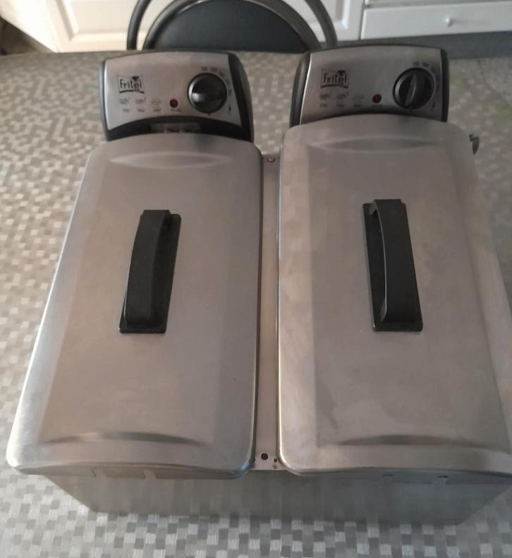 Dubbele friteuse van “Fritel FR1355”, Electroménager, Friteuses, 4 litres ou plus, Friteuse duo, Pan intérieur amovible, Enlèvement ou Envoi