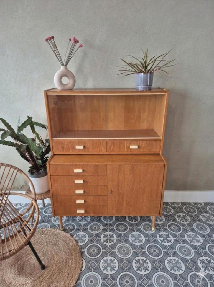 Vintage vitrinekast, Huis en Inrichting, Kasten | Vitrinekasten, Ophalen