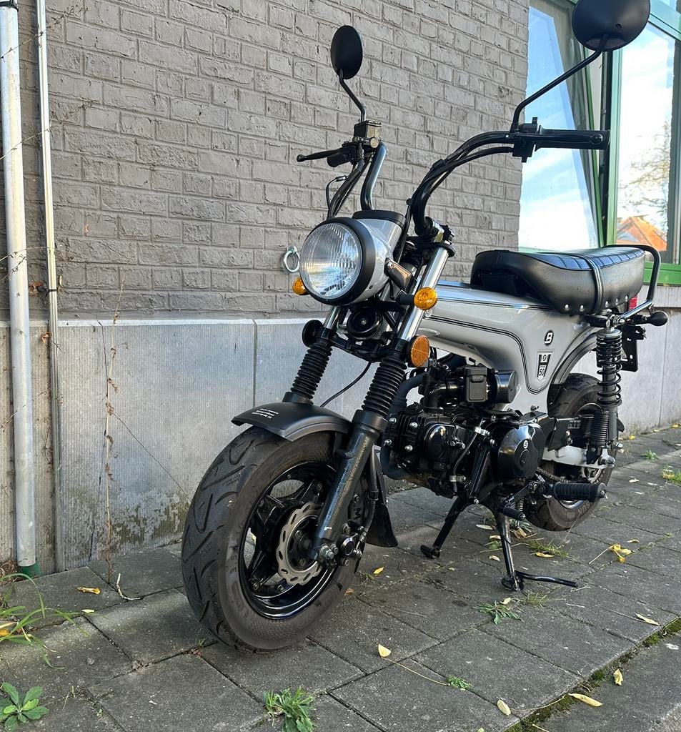 Bluroc Heritage50, Ophalen, 49 cc, 4 versnellingen, Klasse B (45 km/u)