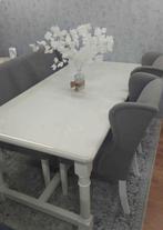 Brocante eettafel met 2 stoelen en een bank, Enlèvement