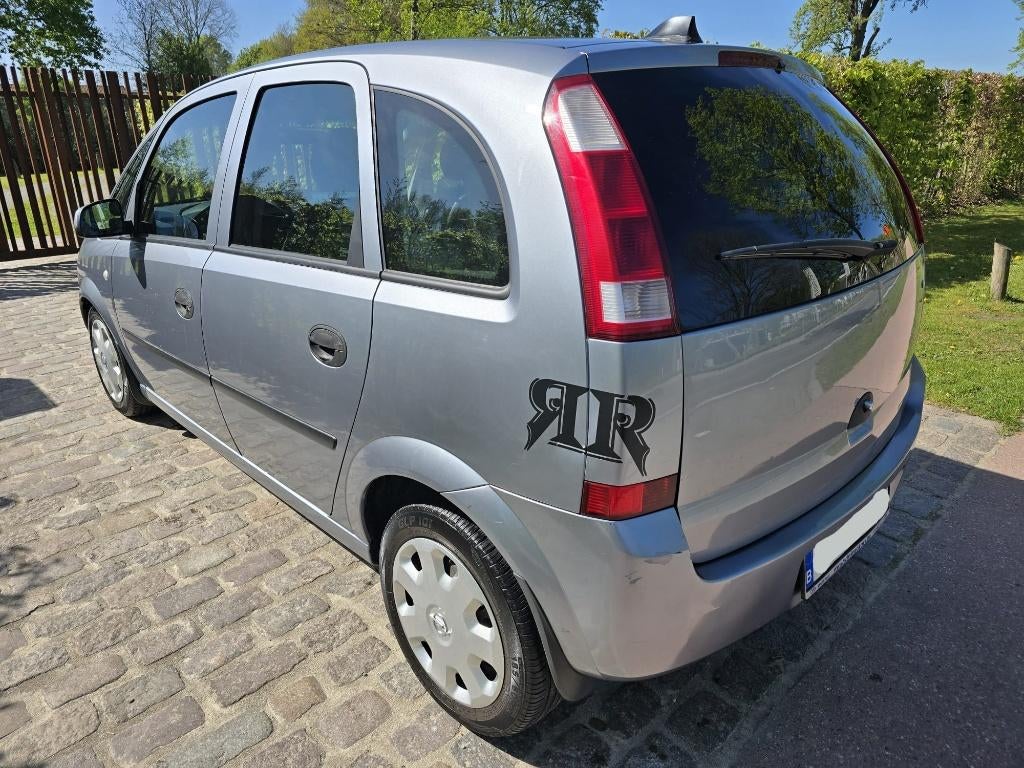Opel Meriva 1.6i 16v Automaat / 246.719 km / benzine, 4 cilinders, https://public.car-pass.be/vhr/83c86984-96fc-4276-92fc-420e8cc0d6c6