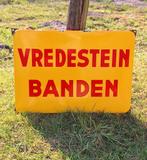 Mooi emaille reclamebord van Vredestein banden., Verzamelen, Ophalen of Verzenden, Gebruikt, Reclamebord