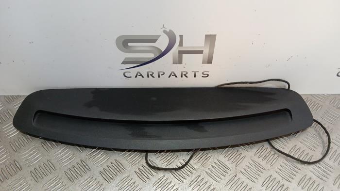 Feu de freinage supplémentaire centre d'un Mercedes C-Klass, Autos : Pièces & Accessoires, Éclairage, Mercedes-Benz, Utilisé, 3 mois de garantie