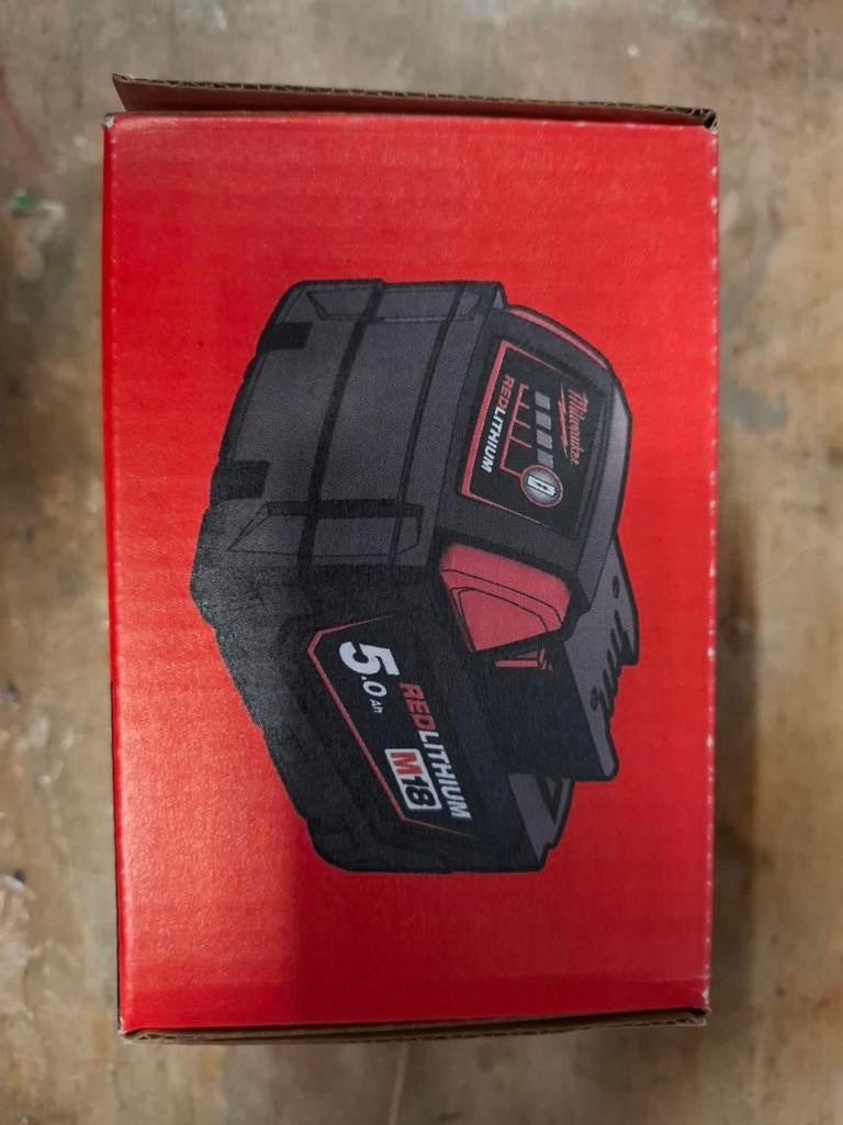 Milwaukee M18 B5 18V Li-Ion accu - 5.0Ah, Bricolage & Construction, Outillage | Pièces de machine & Accessoires, Enlèvement, Neuf