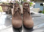 Tommy Hilfiger veterlaarsjes - mt 42 - goede staat, Tommy hilfiger, Bruin, Lage of Enkellaarzen, Ophalen of Verzenden