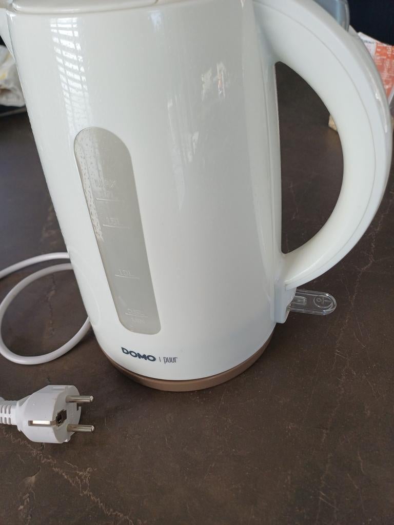 Waterkoker Domo, Ophalen