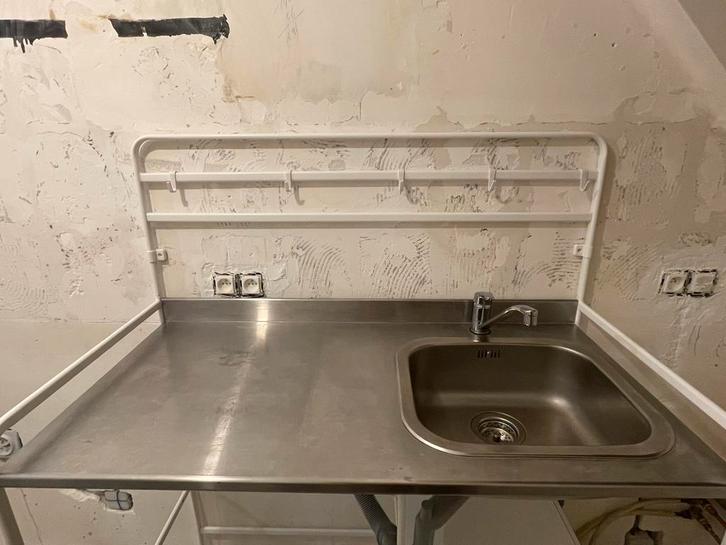 Coin cuisine Sunnerstra (Ikea), Maison & Meubles, Cuisine | Cuisines complètes, Comme neuf, Autres types, Gris, Acier ou Inox