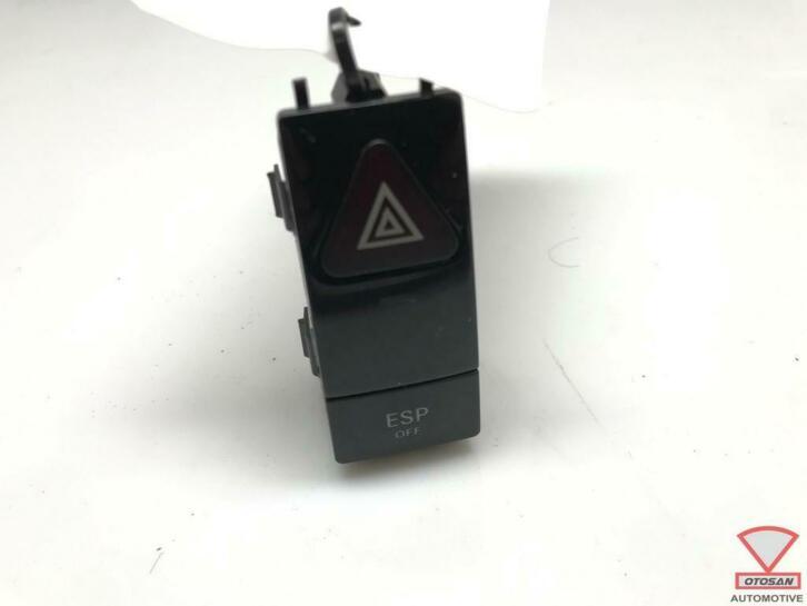 mercedes c klasse w204 alarmlichtschakelaar a2048706758, Gebruikt, Mercedes-Benz AG, Mercedes-Benz, Mercedesstrasse 120
70372  Stuttgart, DE