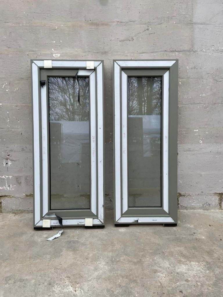 2 x PVC Raam betongrijs, Doe-het-zelf en Bouw, Glas en Ramen, Ophalen, Gevelraam of Ruit, Minder dan 80 cm, 120 tot 160 cm