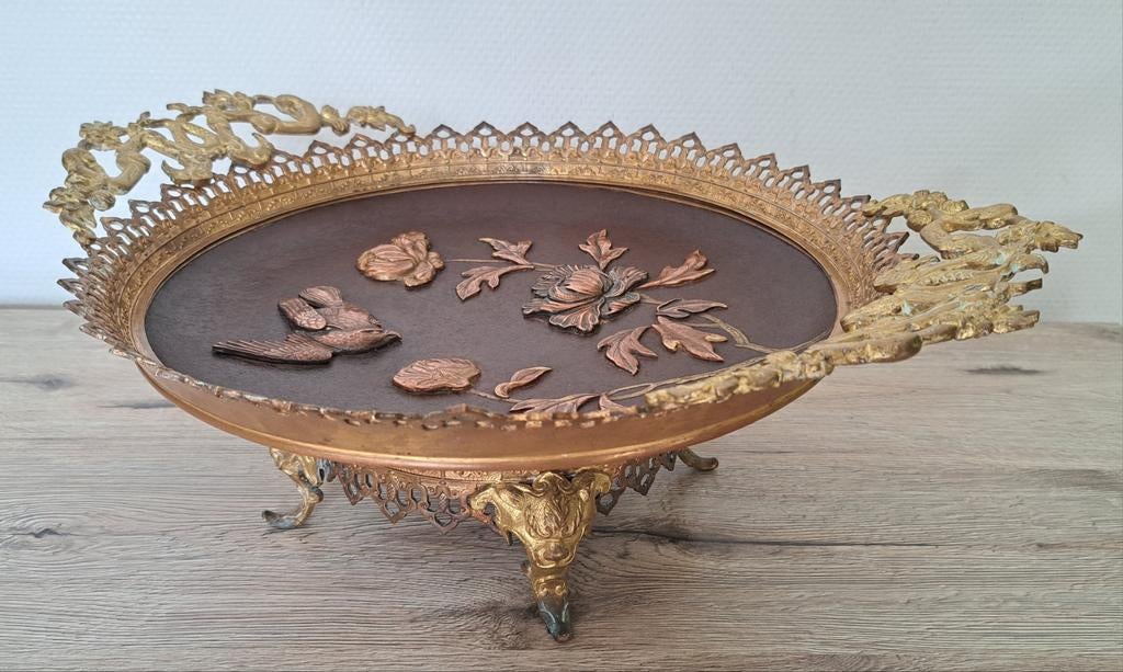 Ancien grand plat coupe bronze cuivre Meiji Japon, Antiquités & Art, Antiquités | Plateaux, Enlèvement ou Envoi