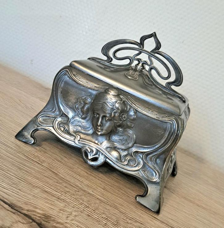 Plewkiewicz Art Nouveau verzilverde juwelendoos, Antiek en Kunst, Antiek | Zilver en Goud, Zilver, Ophalen of Verzenden