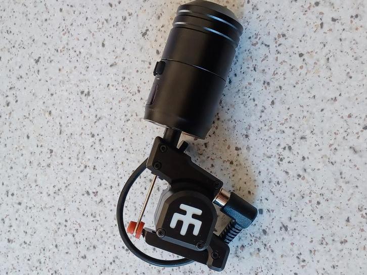 Machine à tatouer hybride Avenger 2 pro de Vlad Blad, Articles professionnels, Articles professionnels Autre, Enlèvement