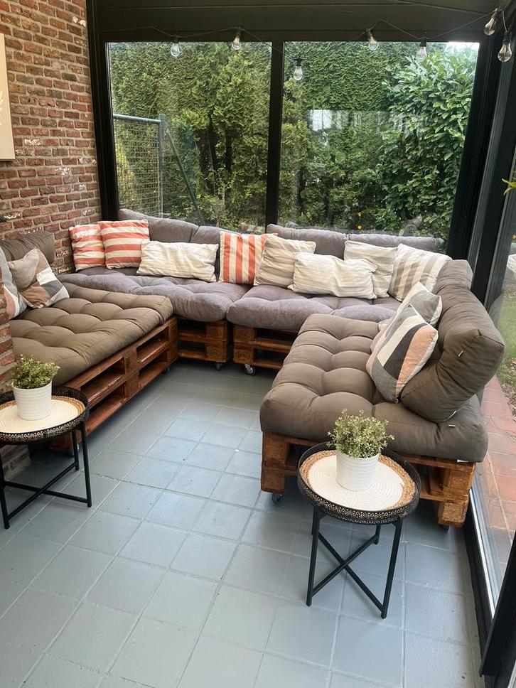 Pallets voor de woonkamer + kussens, Tuin en Terras, Tuinsets en Loungesets, Zo goed als nieuw, Hout, Ophalen
