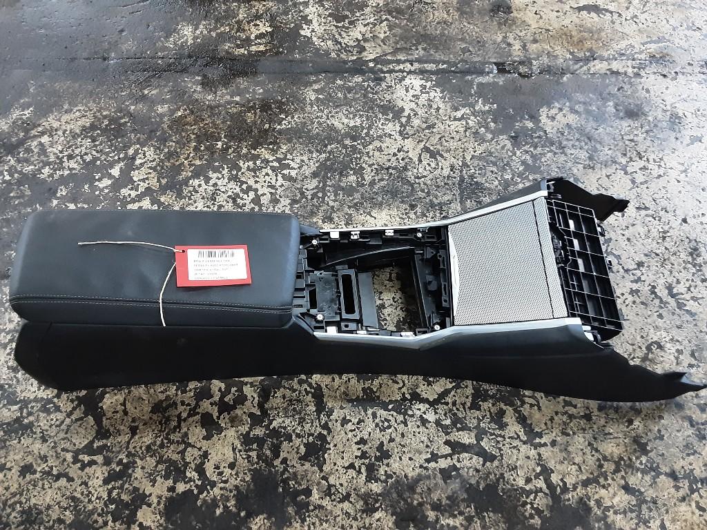 CONSOLE CENTRALE BMW 3 serie (G20) (01-2018/03-2020), Mevr. I. Hauben, Utilisé, BMW, Rue de l'Espoir 34 34
4030  GRIVEGNÉE, BE