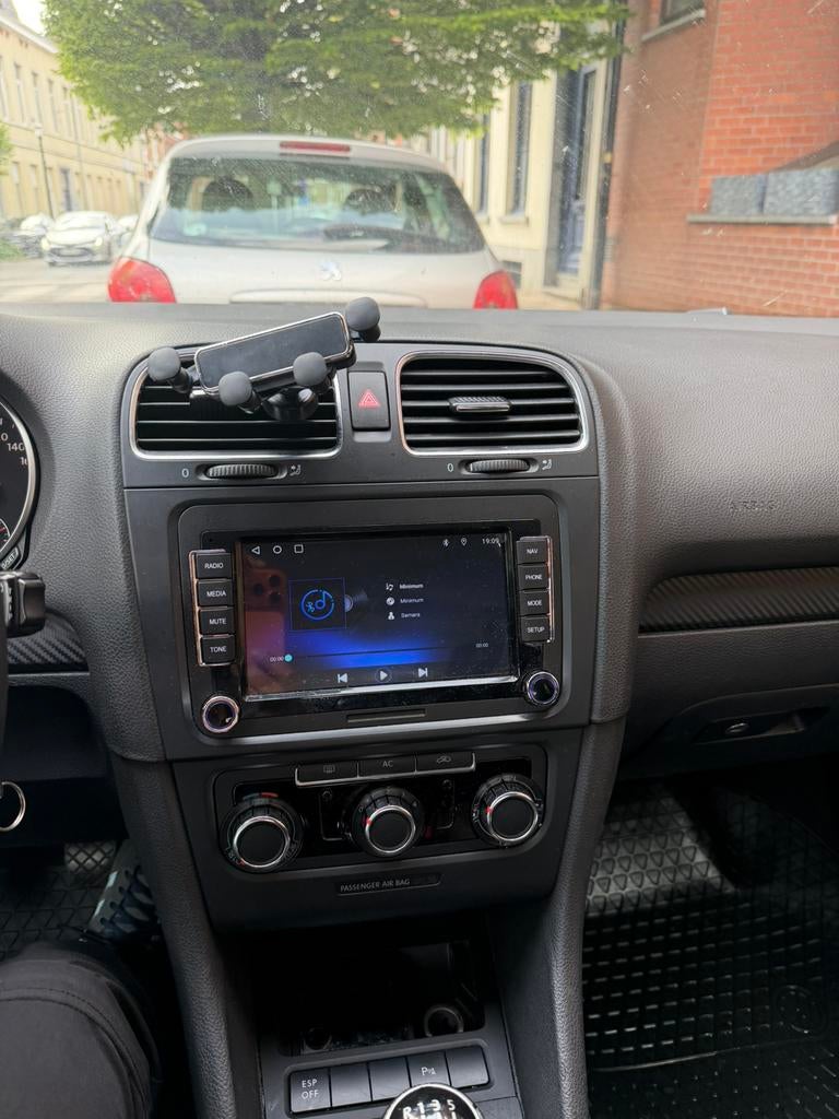 Golf 6 1.4 essence, Autos, Volkswagen, Particulier, Golf, Apple Carplay, Essence, 2 portes, Boîte manuelle, Enlèvement