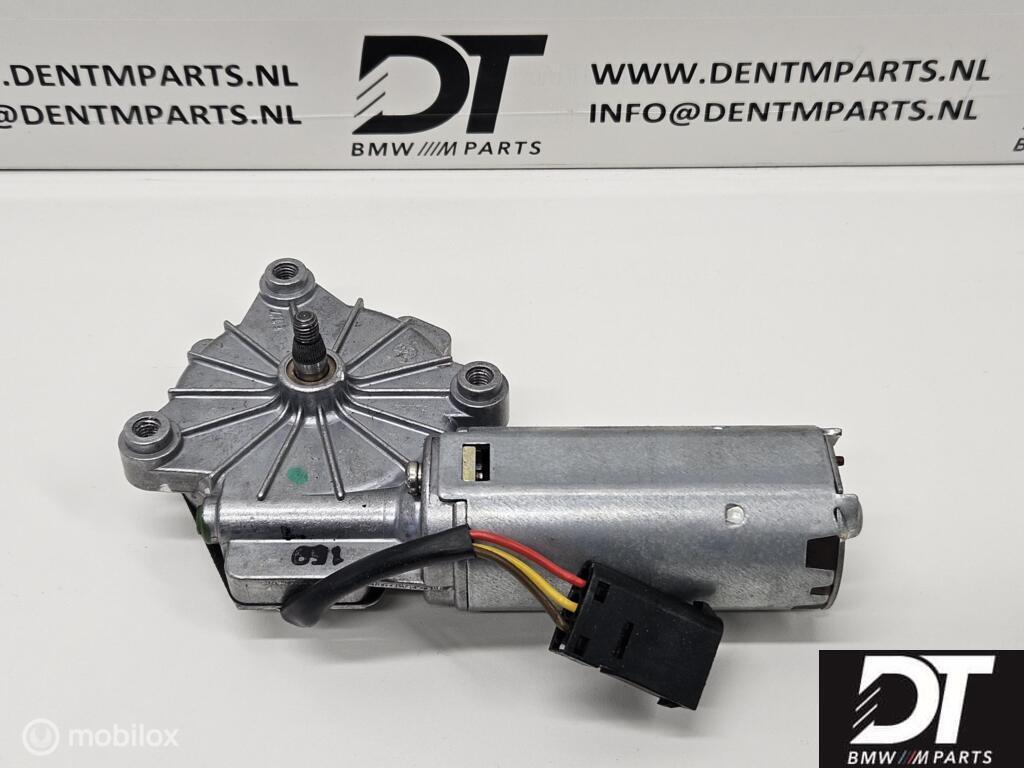 NIEUW Ruitenwissermotor achter BMW E34 Touring 67631391801, Nieuw, Ophalen of Verzenden, BMW, BMW