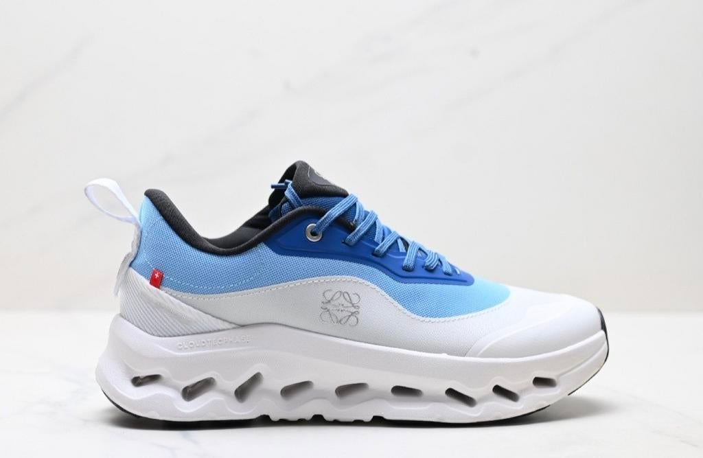 On Cloud x Loewe - 41, Ophalen