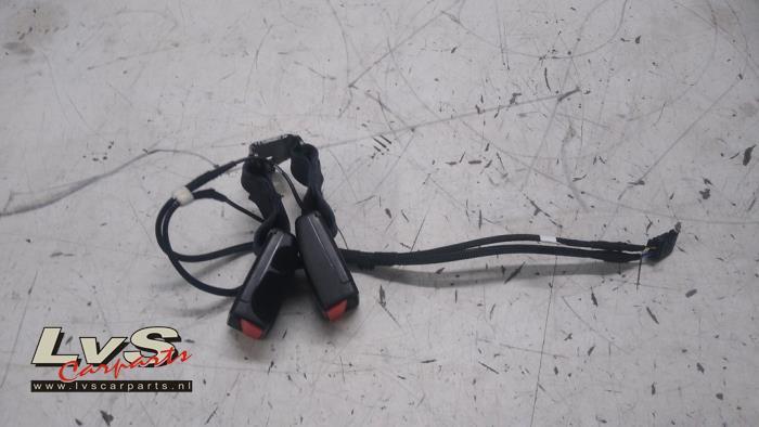 Insertion ceinture de sécurité arrière centre d'un Peugeo, Autos : Pièces & Accessoires, -, 3 mois de garantie, Utilisé, -