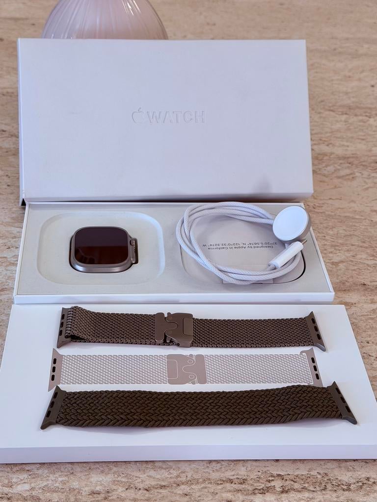 Apple Watch Ultra 2 49mm – Nieuwstaat – Compleet, IOS, Ophalen of Verzenden, Zo goed als nieuw, Waterdicht