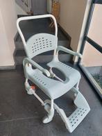 Rijdbare Douchestoel om ook makkelijk over toilet te rijden, Diversen, Ophalen, Zo goed als nieuw